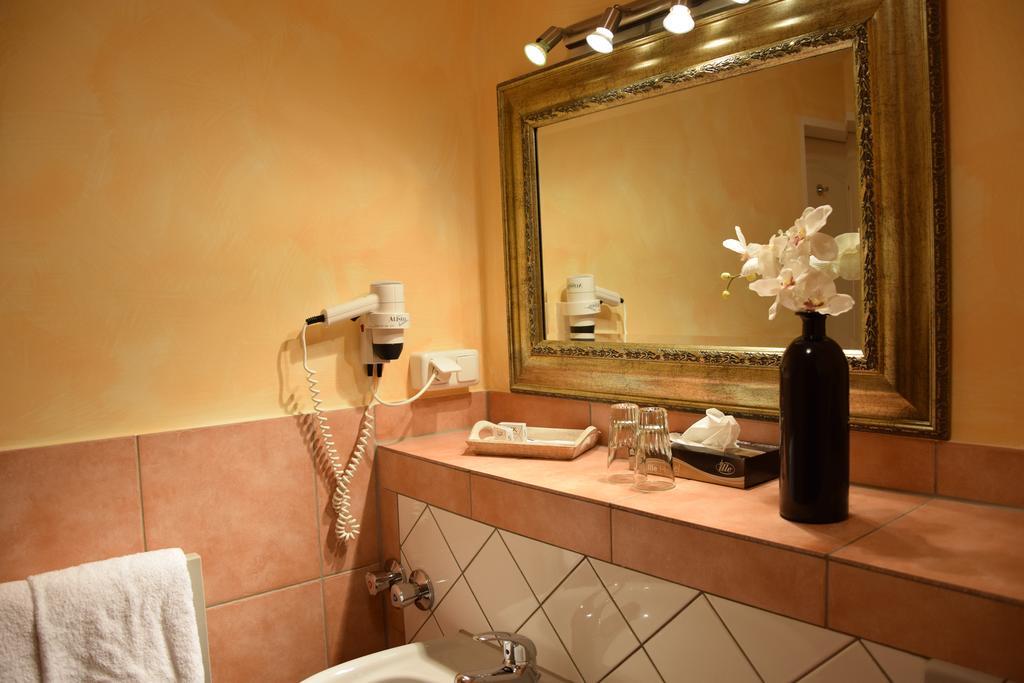 Hotel Landhaus Knappmann Έσσεν Εξωτερικό φωτογραφία